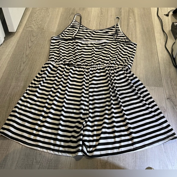 SHEIN Black & White Striped Cami Romper. Size 2XL. Super cute & comfy! - Picture 6 of 7